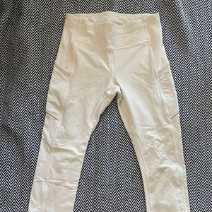 LULULEMON SPEED UP CROPS